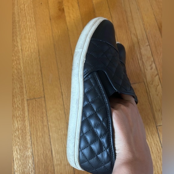 Steve madden slip on sneakers - Picture 8 of 8